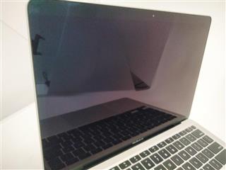 APPLE MACBOOK AIR A2337